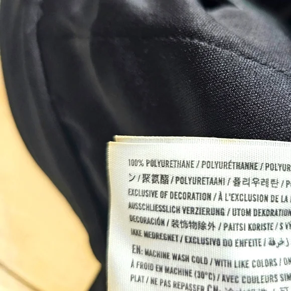 Abercrombie & Fitch Ultra High Rise Skinny Vegan Faux Leather Pants Soft - Picture 5 of 12